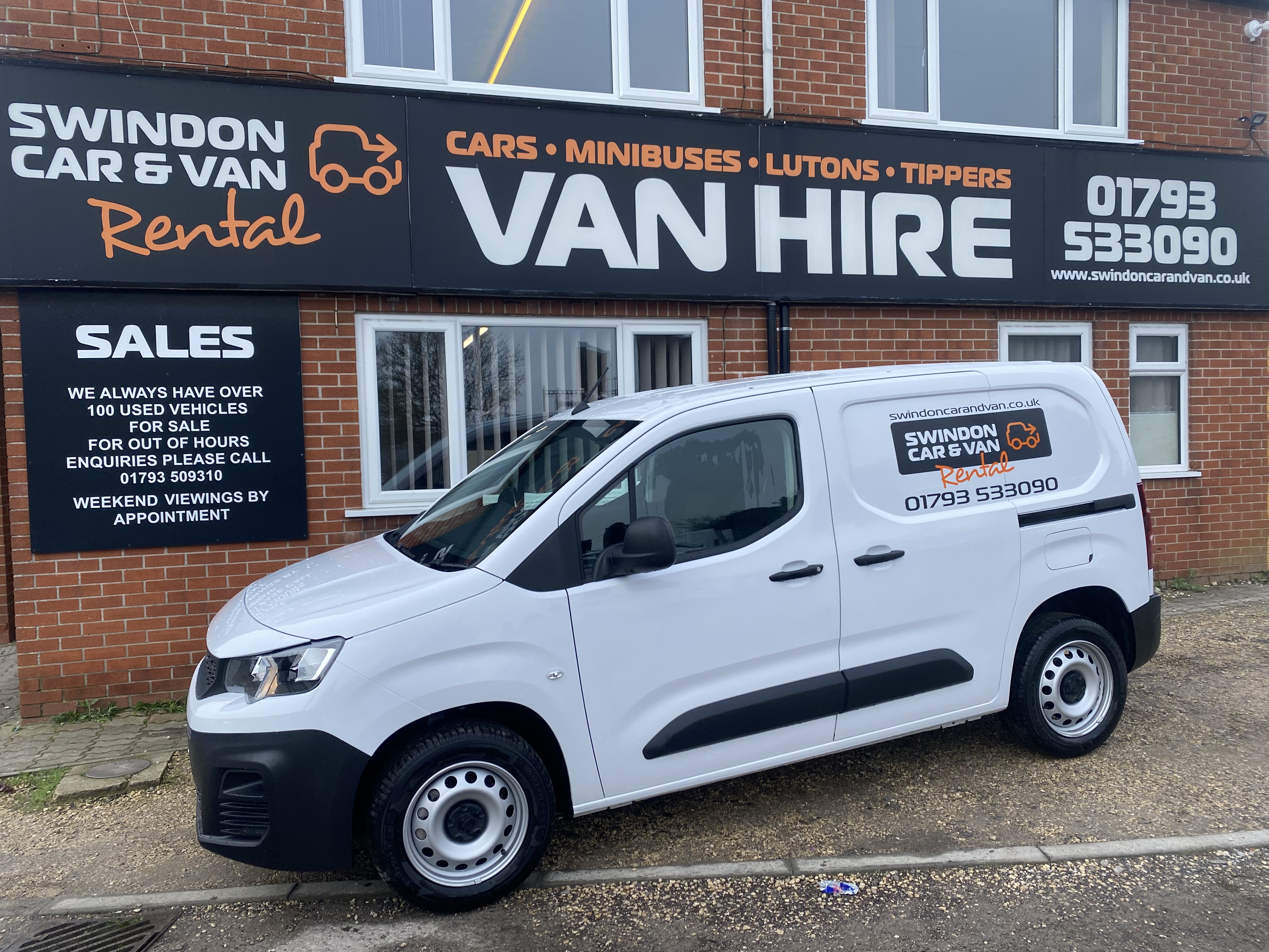  Small L2 Van (Citroën Berlingo or Similar) 